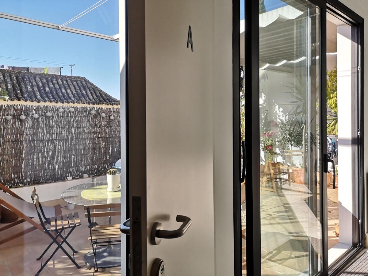 White Room Alameda — Photos 1
